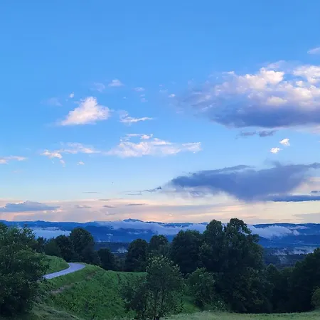 Дом отдыха Glamping Na Vrhu *